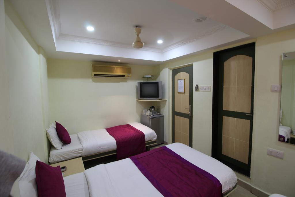 מומביי Hotel City Palace מראה חיצוני תמונה